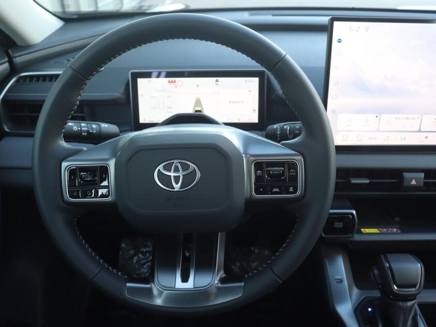 Toyota RAV4 VI (XA60) Казань  - изображение 14