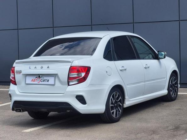 Lada (ВАЗ) Granta I Рестайлинг с пробегом 2021 года, цена 854 000 рублей, 62884 км, седан, Автокод Объявления