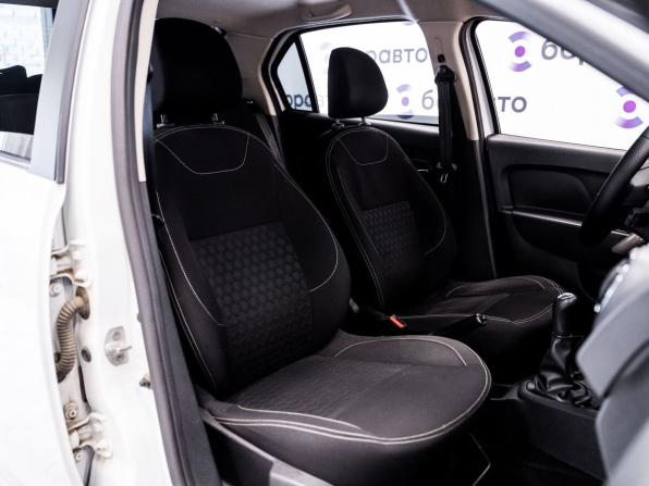 Renault Logan II с пробегом 2017 года, цена 680 000 рублей, 194088 км, седан, Автокод Объявления