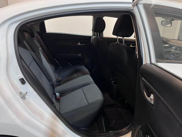 Kia Rio IV с пробегом 2018 года, цена 1 380 000 рублей, 100106 км, седан, Автокод Объявления