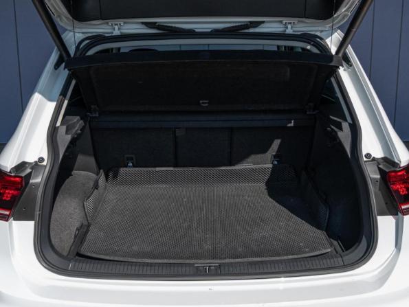 Volkswagen Tiguan II с пробегом 2019 года, цена 2 800 000 рублей, 123516 км, внедорожник, Автокод Объявления