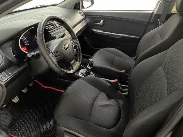 Kia Rio III Рестайлинг с пробегом 2015 года, цена 1 020 000 рублей, 119986 км, седан, Автокод Объявления