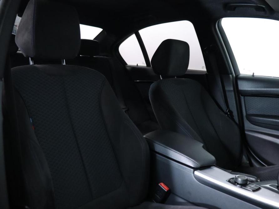 BMW 3 серии VI (F3x) Рестайлинг Санкт-Петербург  - изображение 11