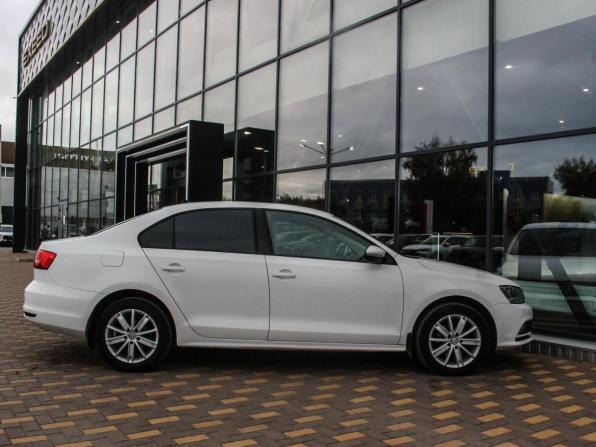 Volkswagen Jetta VI Рестайлинг с пробегом 2015 года, цена 1 094 000 рублей, 180819 км, седан, Автокод Объявления