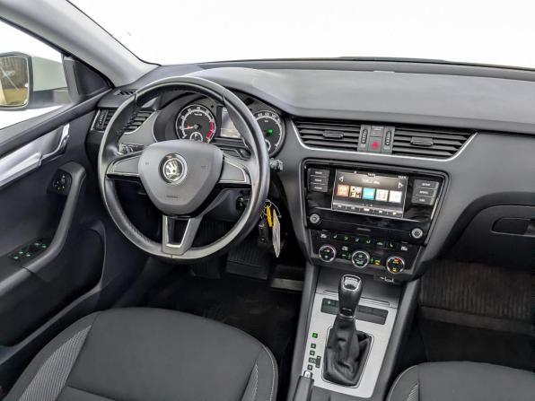 Skoda Octavia III (A7) Рестайлинг с пробегом 2020 года, цена 1 900 000 рублей, 73870 км, лифтбек, Автокод Объявления