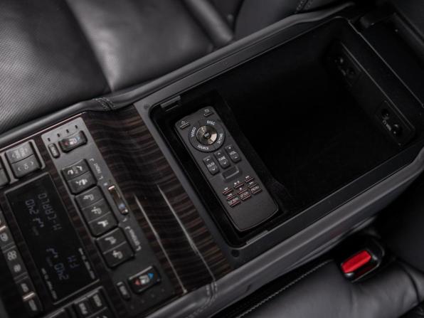 Lexus LS IV Рестайлинг 2 с пробегом 2014 года, цена 2 799 000 рублей, 204593 км, седан, Автокод Объявления