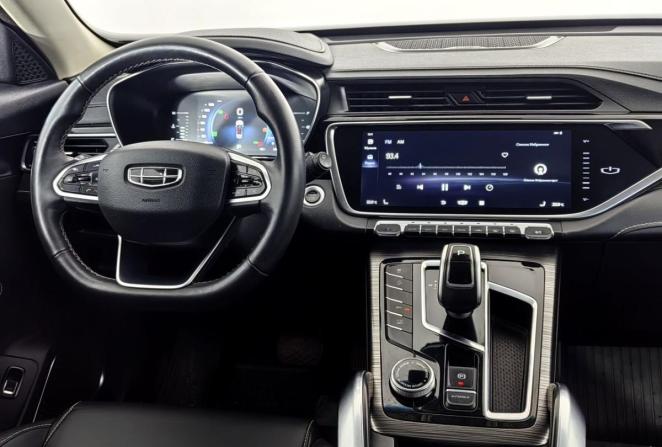 Geely Atlas Pro с пробегом 2023 года, цена 1 970 000 рублей, 92561 км, внедорожник, Автокод Объявления
