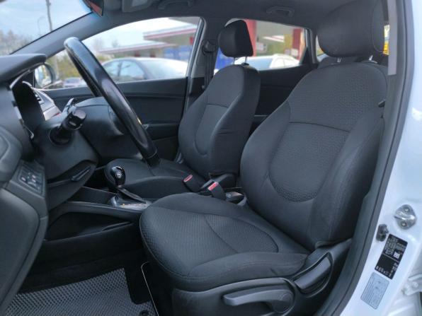 Kia Rio III Рестайлинг с пробегом 2015 года, цена 999 000 рублей, 128900 км, хэтчбек, Автокод Объявления