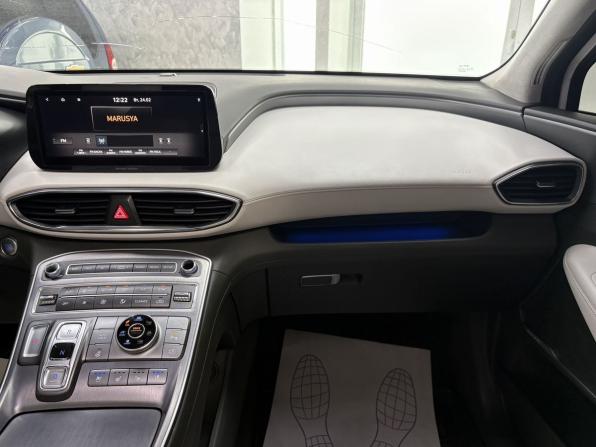 Hyundai Santa Fe IV Рестайлинг с пробегом 2022 года, цена 3 950 000 рублей, 101112 км, внедорожник, Автокод Объявления