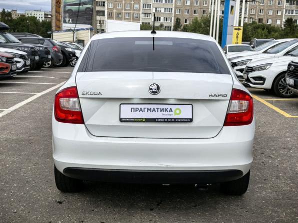 Skoda Rapid I с пробегом 2015 года, цена 760 000 рублей, 189673 км, лифтбек, Автокод Объявления