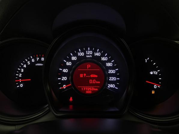 Kia Ceed II Рестайлинг с пробегом 2016 года, цена 1 199 000 рублей, 177250 км, хэтчбек, Автокод Объявления