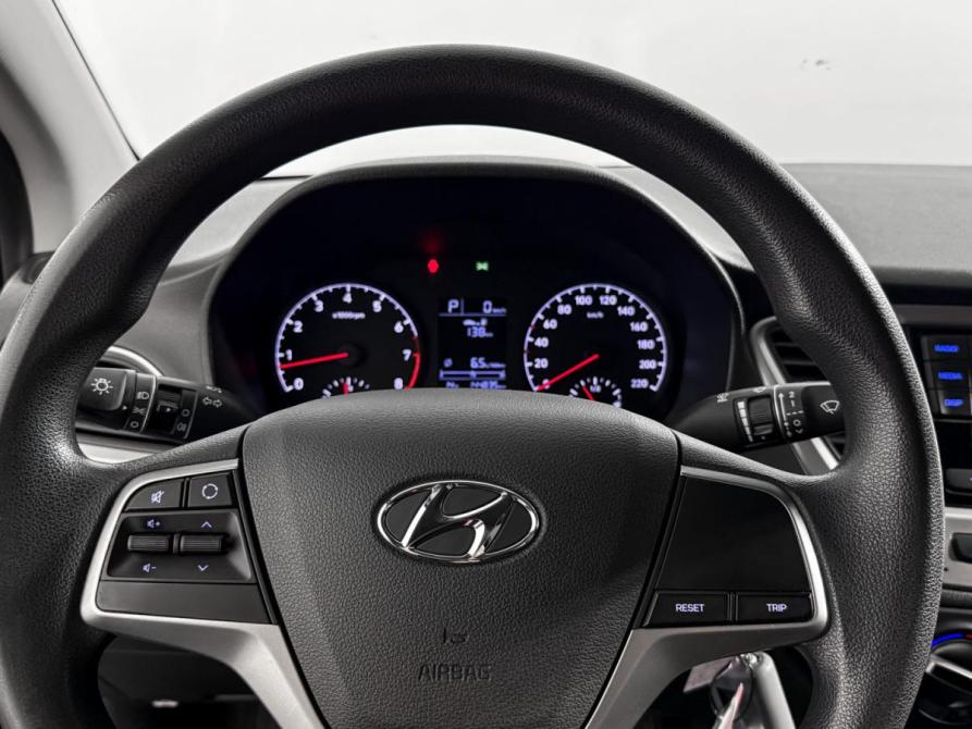 Hyundai Solaris II Санкт-Петербург  - изображение 16