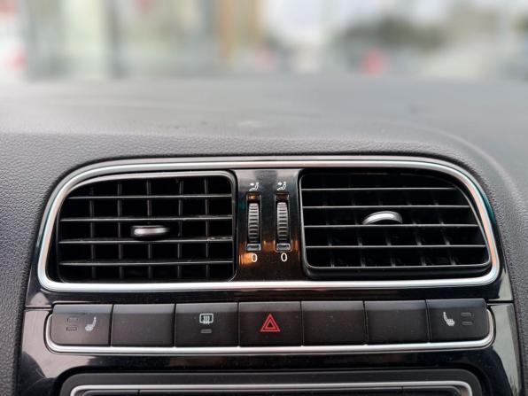 Volkswagen Polo V Рестайлинг с пробегом 2017 года, цена 800 000 рублей, 233075 км, седан, Автокод Объявления