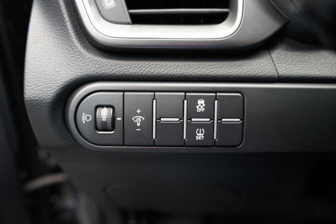 Kia Ceed III Рестайлинг с пробегом 2021 года, цена 1 990 000 рублей, 138000 км, универсал, Автокод Объявления