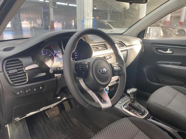 Kia Rio IV с пробегом 2018 года, цена 1 280 000 рублей, 152800 км, седан, Автокод Объявления