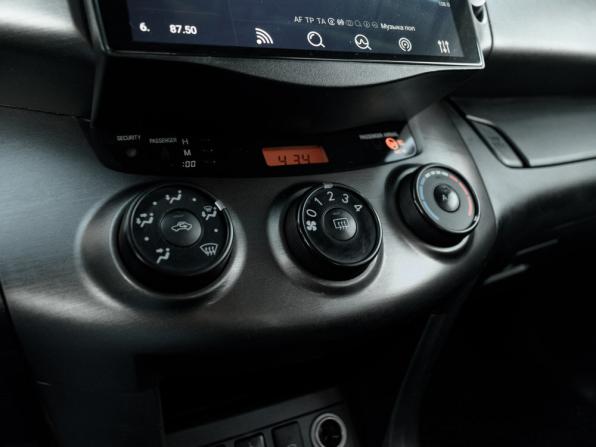 Toyota RAV4 III (XA30) Рестайлинг с пробегом 2011 года, цена 1 320 000 рублей, 251182 км, внедорожник, Автокод Объявления