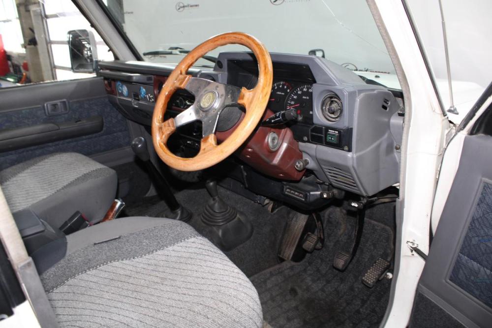 Toyota Land Cruiser 70 Series Владивосток  - изображение 24