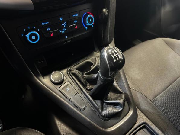 Ford Focus III Рестайлинг с пробегом 2015 года, цена 829 000 рублей, 204400 км, универсал, Автокод Объявления