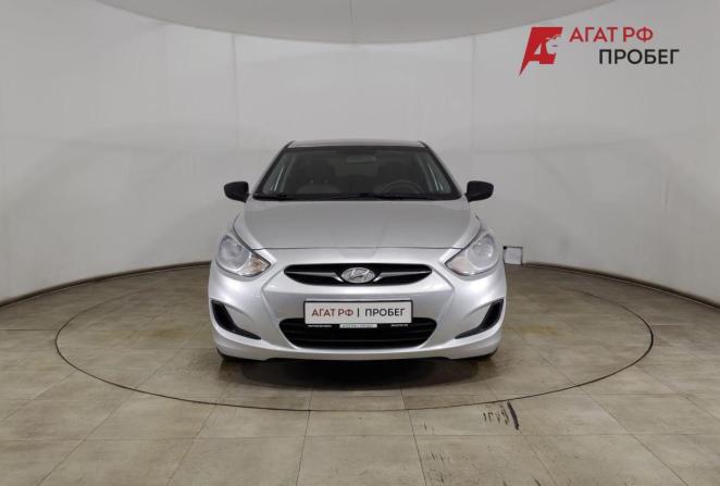 Hyundai Solaris I с пробегом 2014 года, цена 890 000 рублей, 164000 км, седан, Автокод Объявления