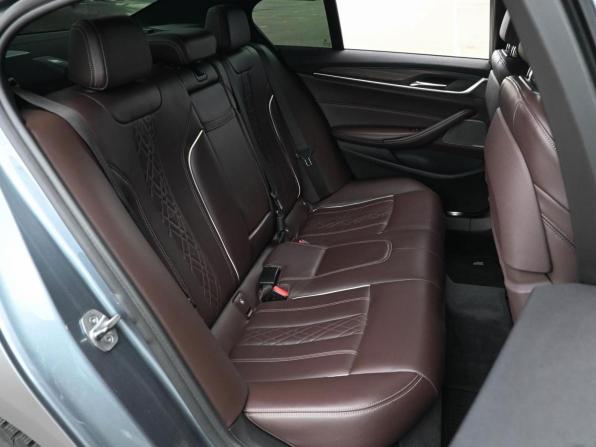 BMW 5 серии VII (G30/G31/G38) с пробегом 2018 года, цена 4 329 000 рублей, 137366 км, седан, Автокод Объявления