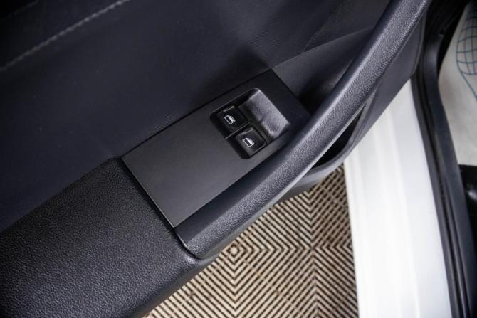 Skoda Rapid I с пробегом 2014 года, цена 949 000 рублей, 118000 км, лифтбек, Автокод Объявления