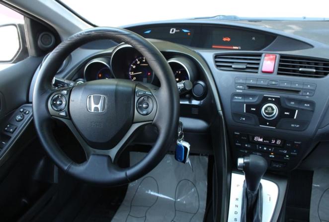 Honda Civic IX с пробегом 2012 года, цена 1 120 000 рублей, 226808 км, хэтчбек, Автокод Объявления