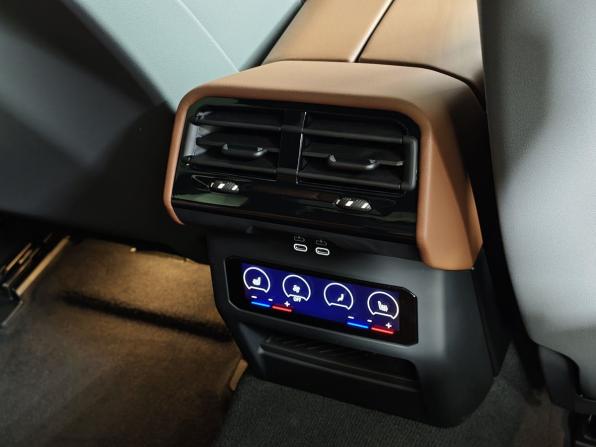 BMW 5 серии VIII (G60/G61/G68) с пробегом 2025 года, цена 8 699 000 рублей, 311 км, седан, Автокод Объявления