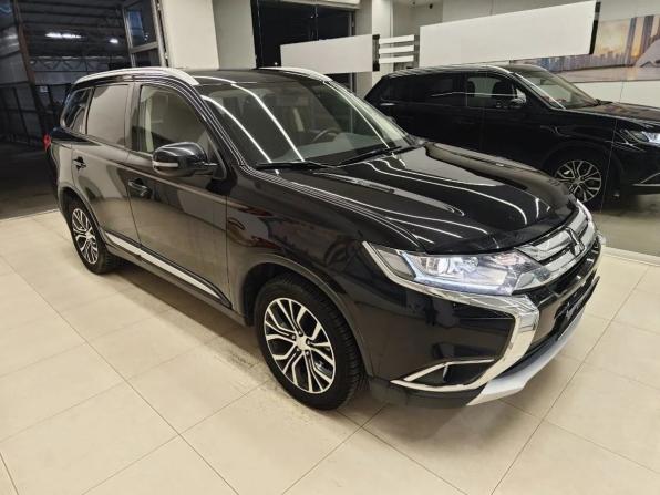 Mitsubishi Outlander III Рестайлинг 3 с пробегом 2018 года, цена 2 050 000 рублей, 127171 км, внедорожник, Автокод Объявления
