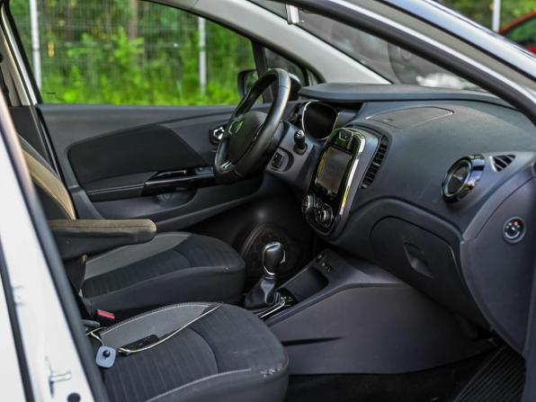 Renault Kaptur I с пробегом 2019 года, цена 1 650 000 рублей, 65508 км, внедорожник, Автокод Объявления