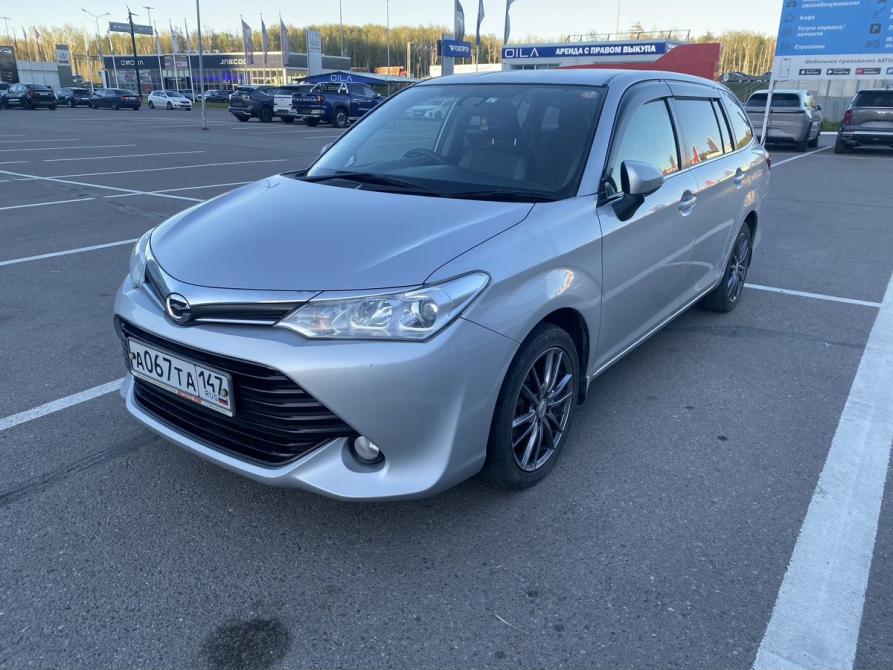 Toyota Corolla XI (E160 E170 E180) Рестайлинг 1 Санкт-Петербург  - изображение 1