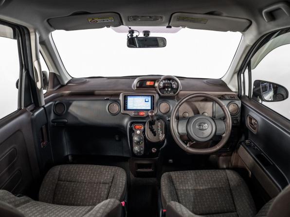 Toyota Spade с пробегом 2013 года, цена 820 300 рублей, 105466 км, микровэн, Автокод Объявления