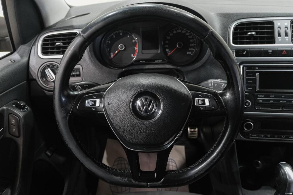 Volkswagen Polo V Рестайлинг Новокузнецк  - изображение 19