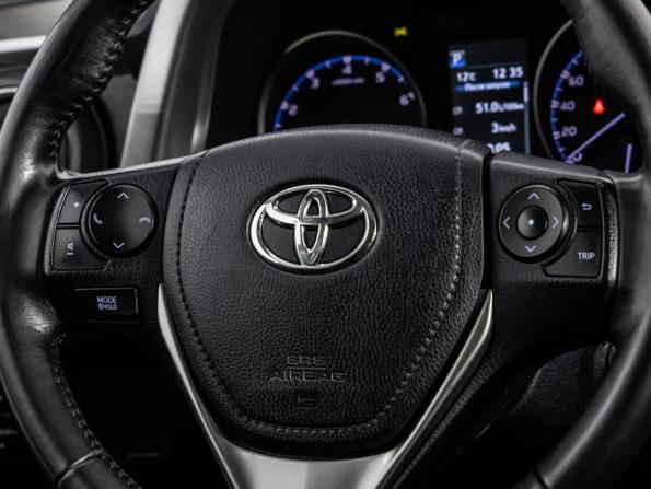 Toyota RAV4 IV (XA40) Рестайлинг с пробегом 2017 года, цена 2 099 000 рублей, 123917 км, внедорожник, Автокод Объявления