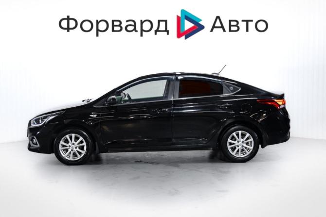 Hyundai Solaris II с пробегом 2017 года, цена 1 050 000 рублей, 251450 км, седан, Автокод Объявления