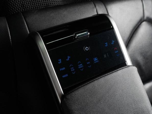 Toyota Camry VIII (XV70) Рестайлинг с пробегом 2023 года, цена 3 400 000 рублей, 100833 км, седан, Автокод Объявления