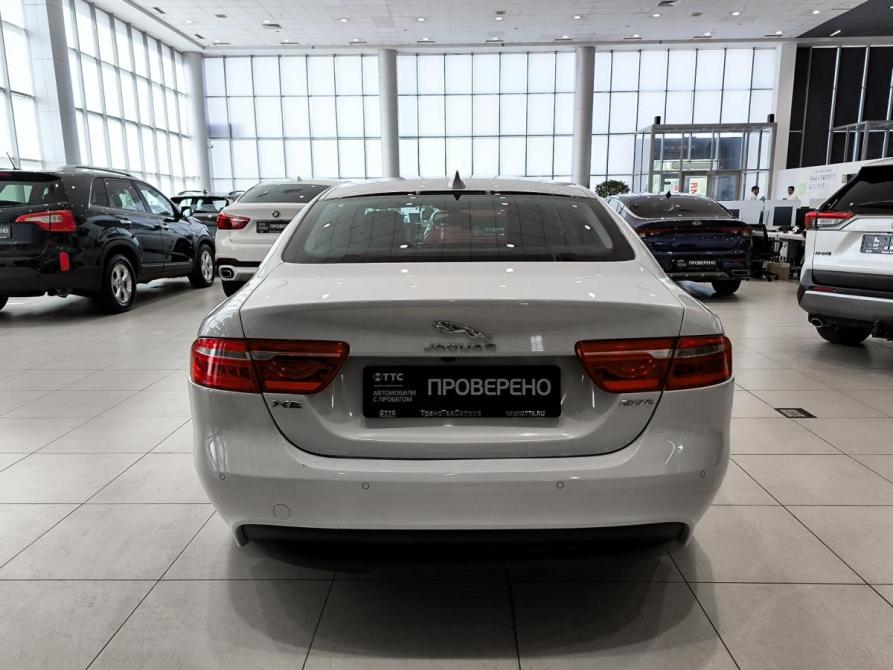 Jaguar XE I Казань  - изображение 7