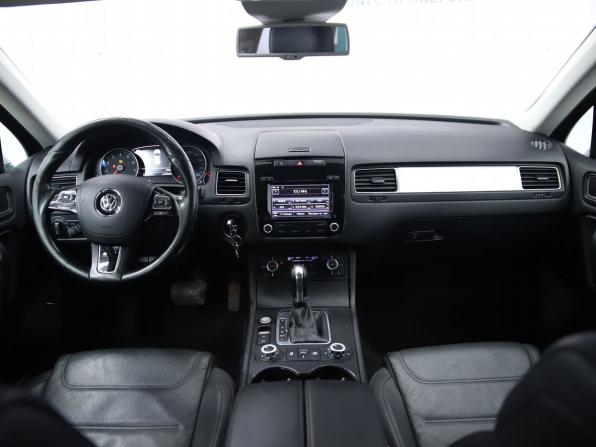 Volkswagen Touareg II с пробегом 2014 года, цена 2 050 000 рублей, 220049 км, внедорожник, Автокод Объявления