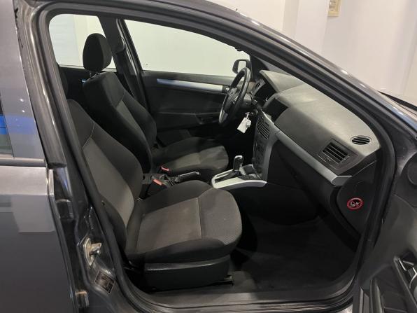 Opel Astra H Рестайлинг с пробегом 2010 года, цена 595 000 рублей, 166220 км, хэтчбек, Автокод Объявления