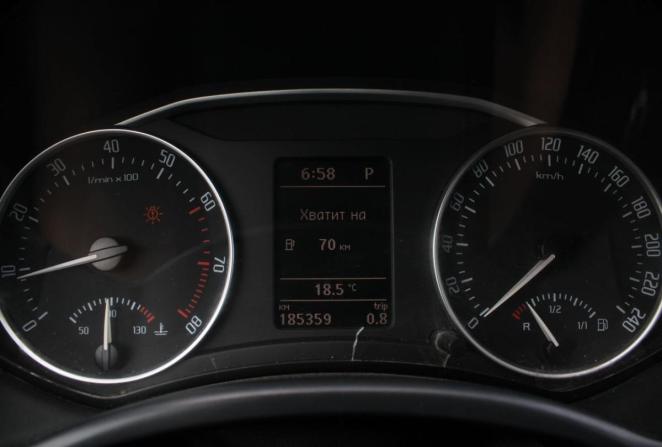 Skoda Octavia II (A5) Рестайлинг с пробегом 2011 года, цена 880 000 рублей, 185359 км, лифтбек, Автокод Объявления