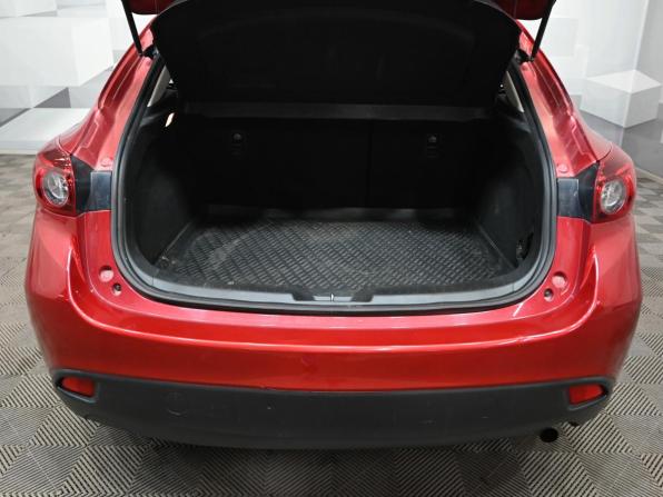 Mazda 3 III (BM) с пробегом 2014 года, цена 950 000 рублей, 218909 км, хэтчбек, Автокод Объявления