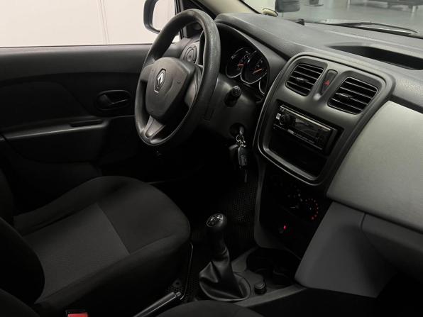Renault Sandero II с пробегом 2015 года, цена 470 000 рублей, 141377 км, хэтчбек, Автокод Объявления