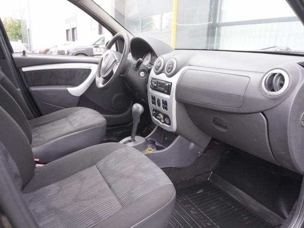 Renault Logan I Рестайлинг с пробегом 2010 года, цена 500 000 рублей, 213725 км, седан, Автокод Объявления