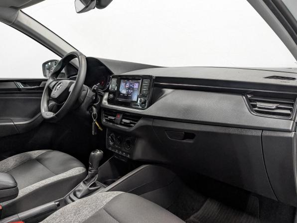 Skoda Rapid II с пробегом 2021 года, цена 1 215 000 рублей, 188568 км, лифтбек, Автокод Объявления