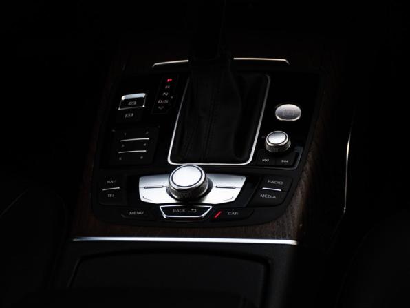 Audi A6 IV (C7) Рестайлинг с пробегом 2015 года, цена 1 509 000 рублей, 206461 км, седан, Автокод Объявления