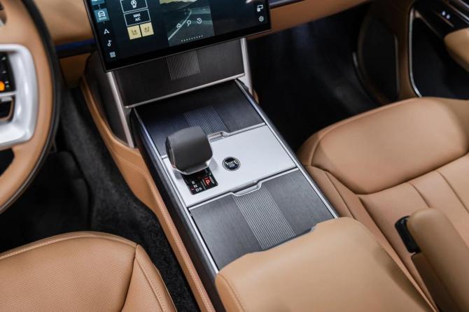 Новый Land Rover Range Rover V 2025 года, цена 23 490 000 рублей, внедорожник, Автокод Объявления