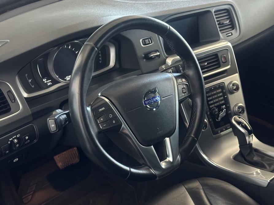 Volvo S60 II Рестайлинг Москва  - изображение 12