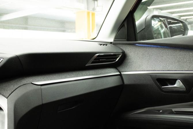 Peugeot 3008 II с пробегом 2018 года, цена 1 649 000 рублей, 157342 км, внедорожник, Автокод Объявления