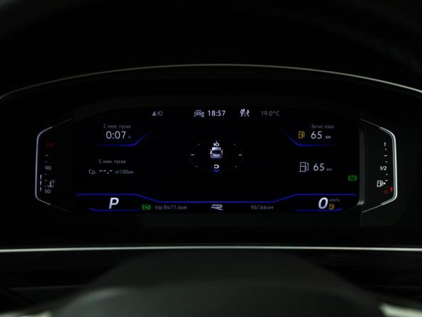 Volkswagen Tiguan II Рестайлинг с пробегом 2021 года, цена 2 995 000 рублей, 96145 км, внедорожник, Автокод Объявления