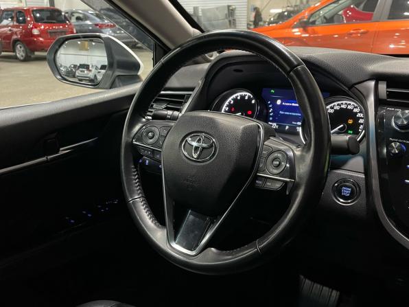 Toyota Camry VIII (XV70) с пробегом 2018 года, цена 2 730 000 рублей, 176293 км, седан, Автокод Объявления