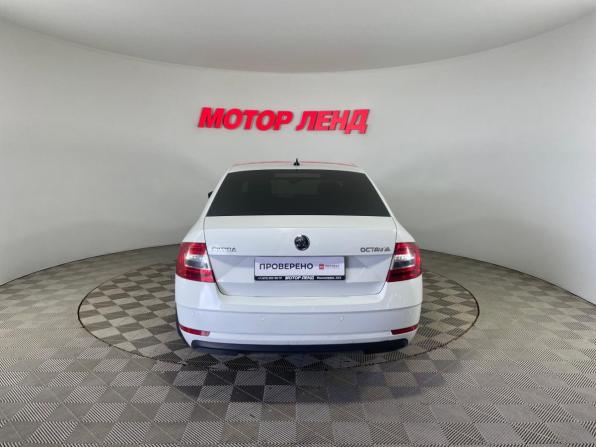 Skoda Octavia III (A7) Рестайлинг с пробегом 2019 года, цена 848 000 рублей, 427097 км, лифтбек, Автокод Объявления